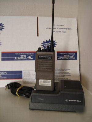 Motorola-HT600-6CH-vhf-police-fire-two-way-radios-provided_image.jpg